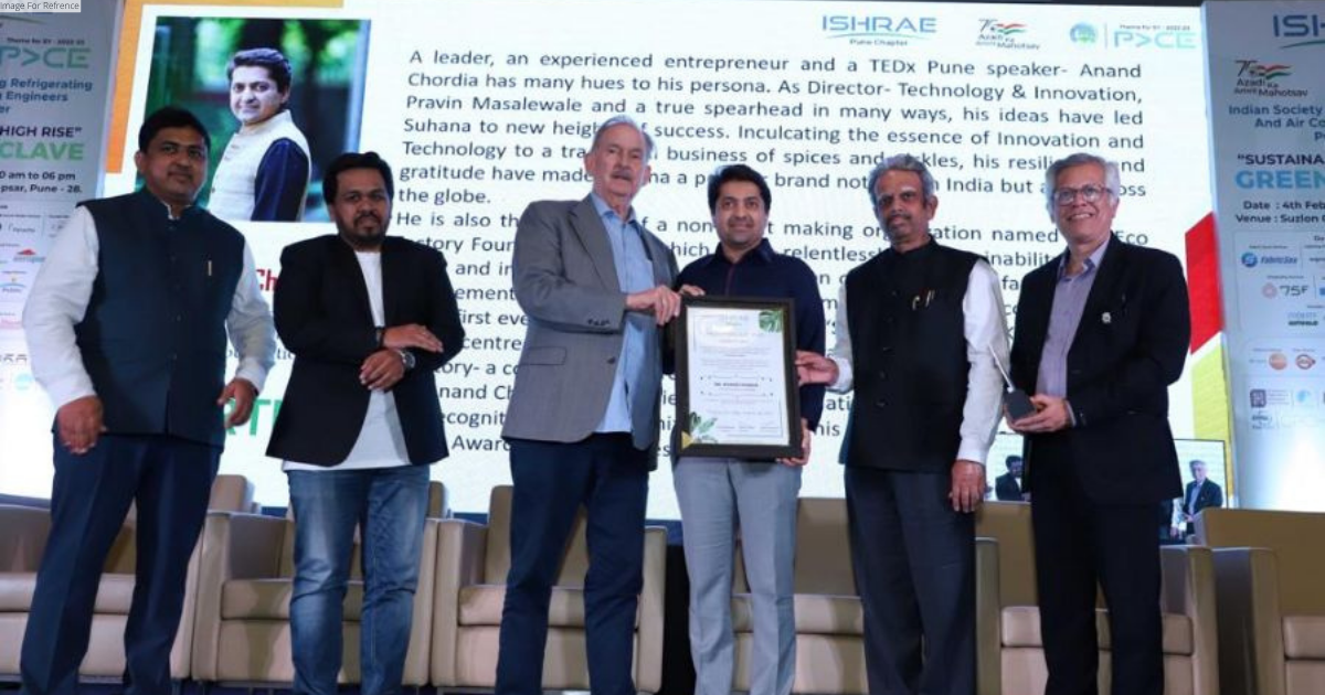 Anand Chordia honoured with ‘Element of Earth’ Award at Green Conclave 2023